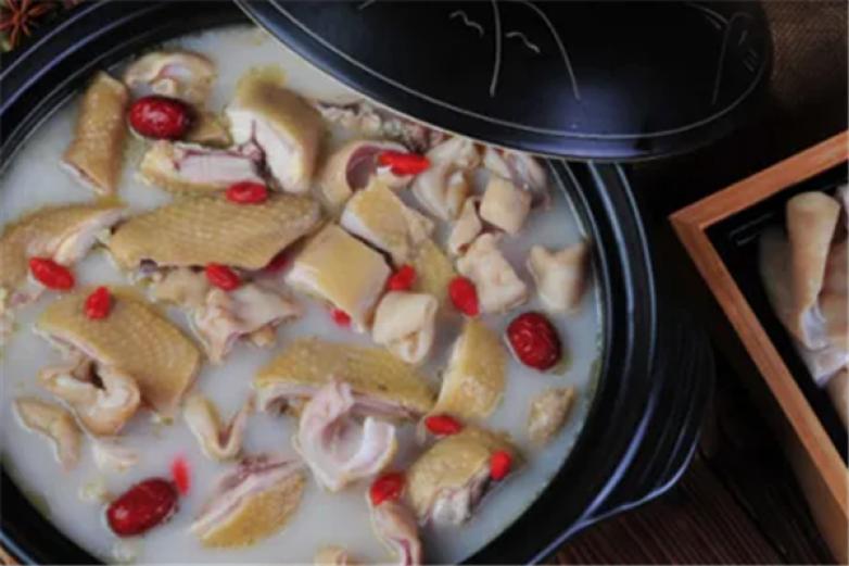 小锅猪肚鸡加盟