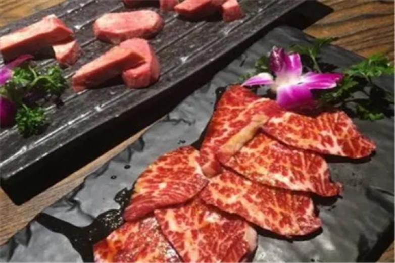 牛炭长烤肉加盟