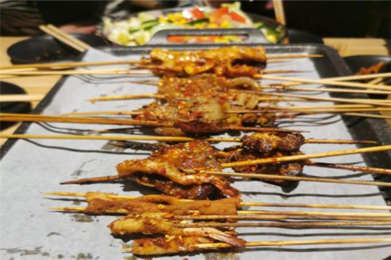 金烤手一元牛肉大串加盟