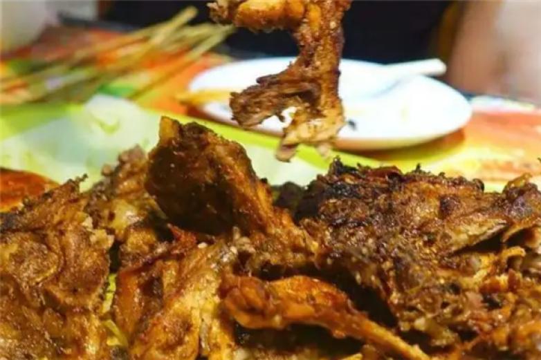 啾啾叽烤鸡加盟