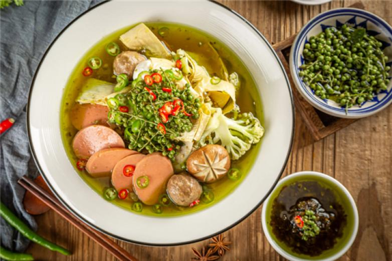 市季发藤椒牛排火锅加盟