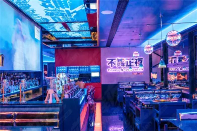 舞夜蓝烤肉酒馆加盟