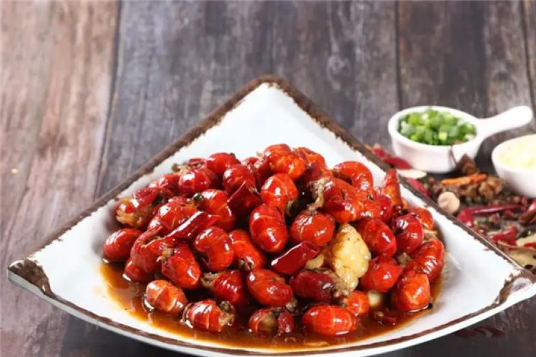 辣尚龙虾烧烤虾尾加盟