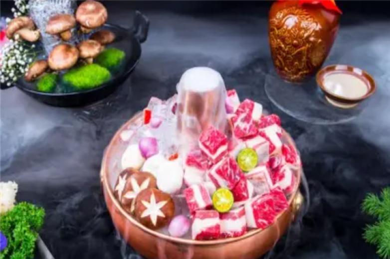 敬青春火锅加盟