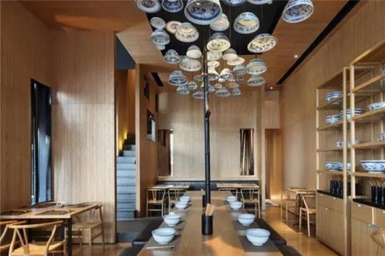 敬青春火锅加盟