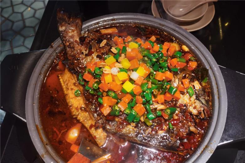 鱼见你烤鱼加盟