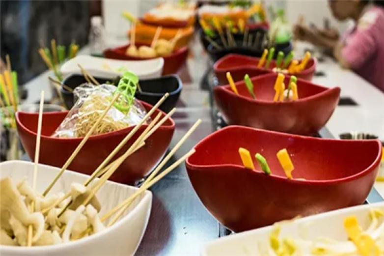 锅上签旋转小火锅加盟