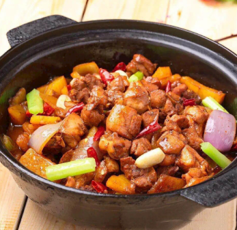 正宗重庆火锅飘香鸡煲