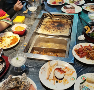 豆地主自助烤肉火锅