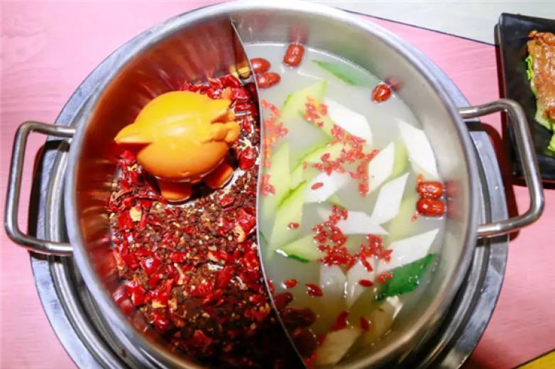 小姐姐一元小火锅店加盟