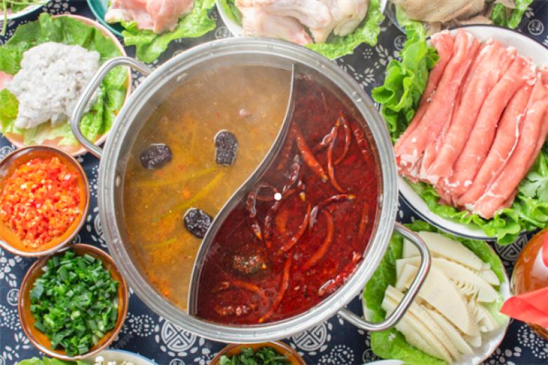 喳喳重庆火锅加盟