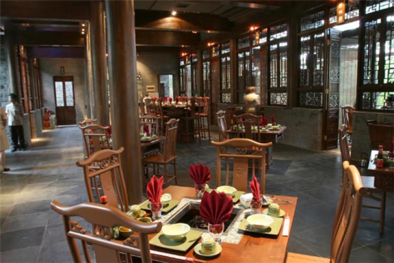 辣擎重庆老火锅加盟