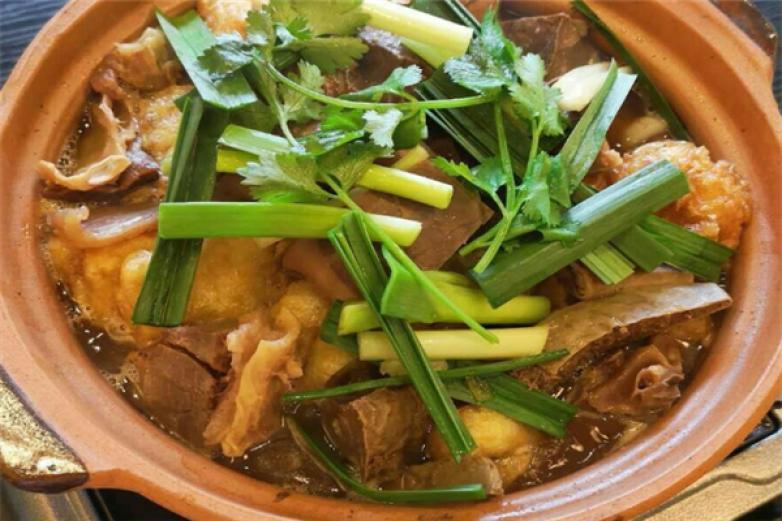 仝囍牛腩四季火锅加盟