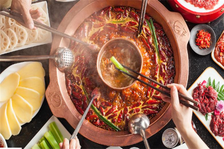 左右渝缘老火锅加盟