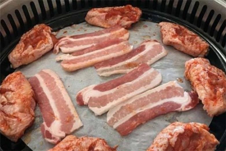 食尚纸上烧烤加盟