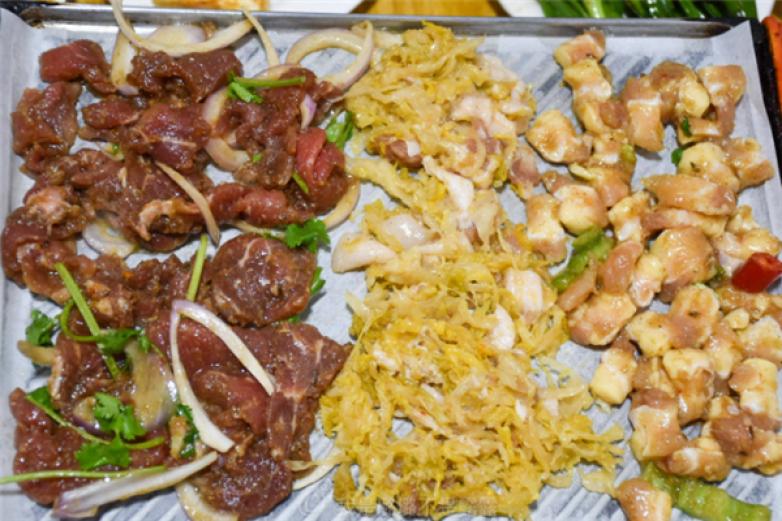 食尚纸上烧烤加盟