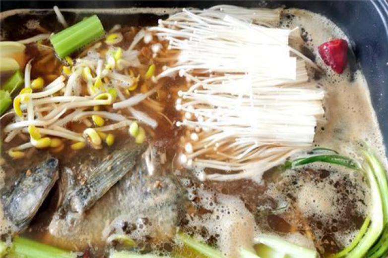 一家人烤鱼加盟