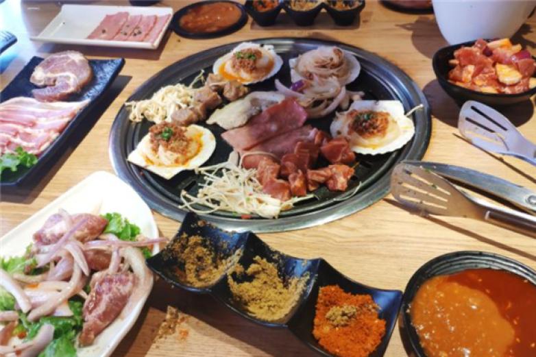 朴大人炭烤加盟