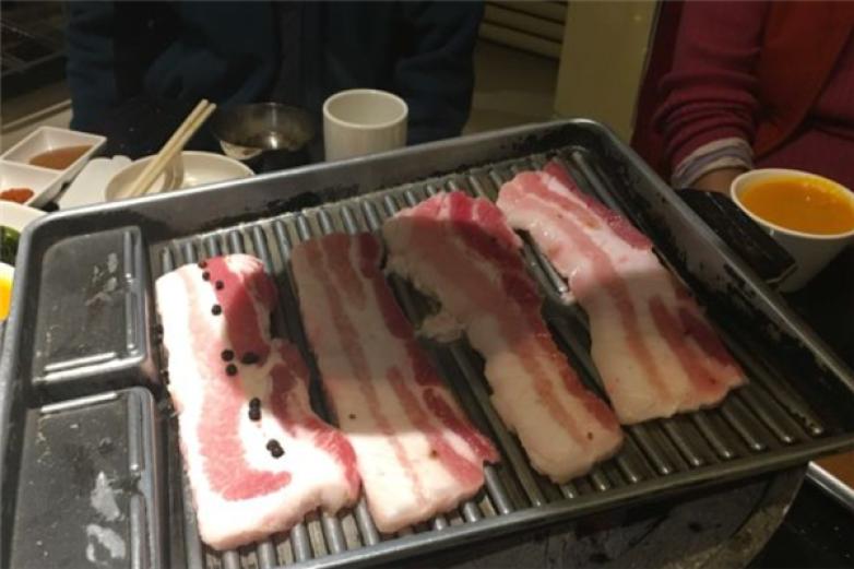 郁陵岛炭火烤肉加盟