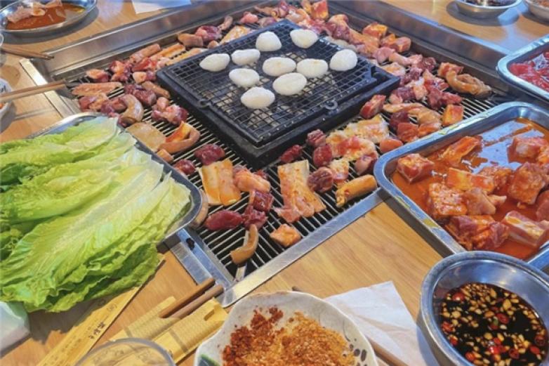 夜猫子火盆烧烤加盟