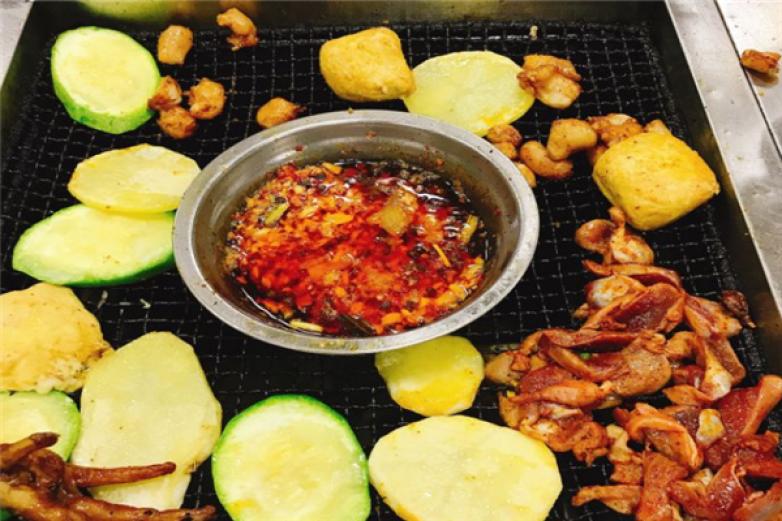 夜猫子火盆烧烤加盟