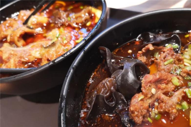 妖艳儿小面冒菜加盟