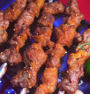 原林小木桌串城