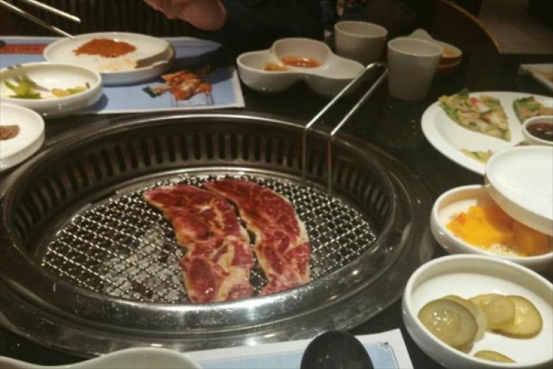 三鼎甲果木烤肉加盟