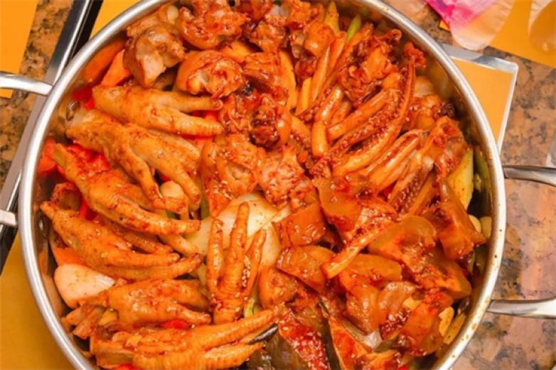 黄记煌三汁焖锅快餐加盟