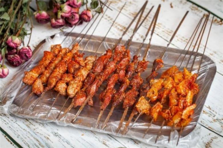比呲Q麻辣肉香串加盟