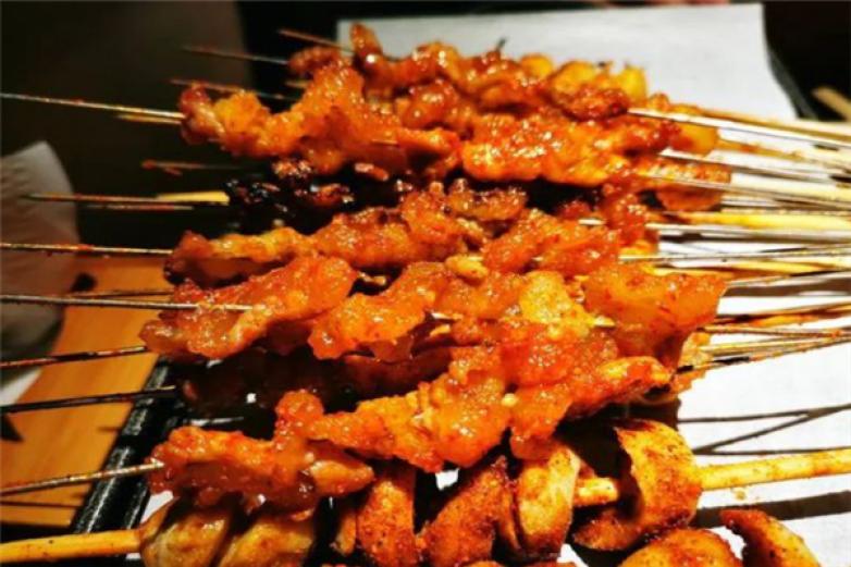 比呲Q麻辣肉香串加盟