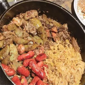 西北狼龟锅烤肉