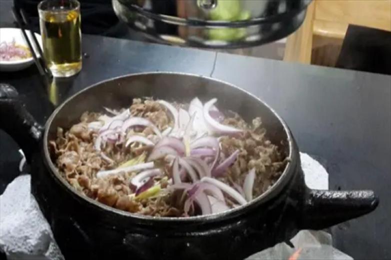 西北<span style='background-color:yellow;vertical-align:baseline;'>狼</span>龟锅烤肉加盟