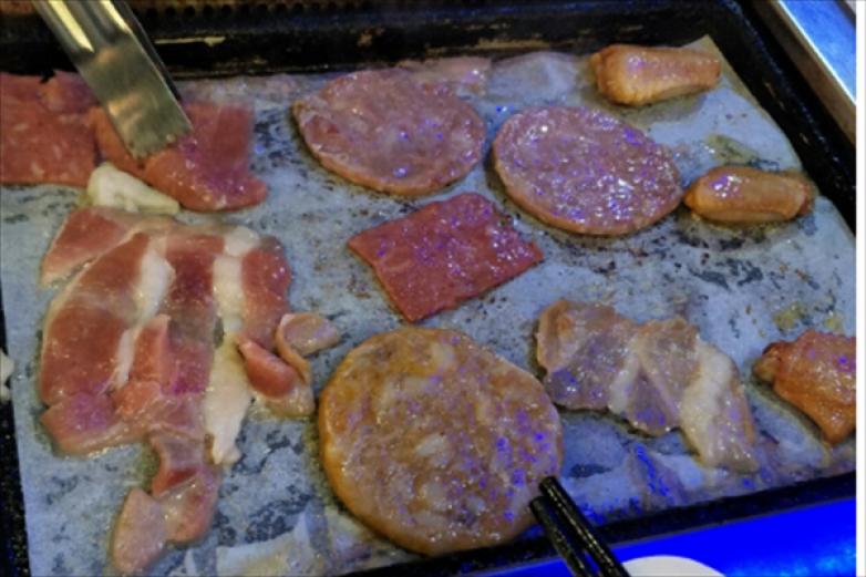 金草帽烤肉店加盟