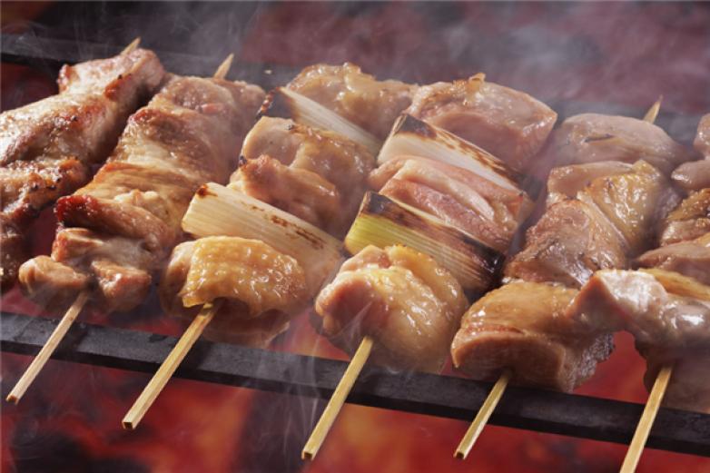 奇香聚无烟烧烤加盟