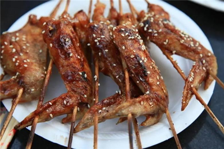 功夫烤翅烧烤加盟