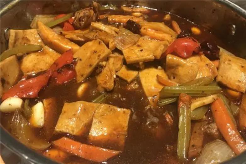 骨焖道小焖锅加盟