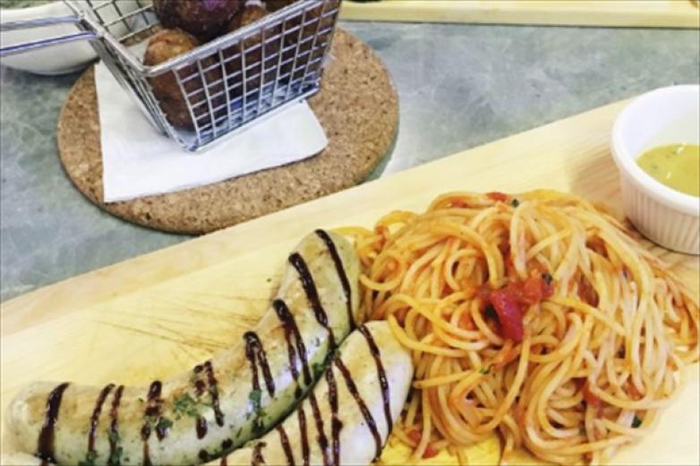 金牛自助烤肉加盟