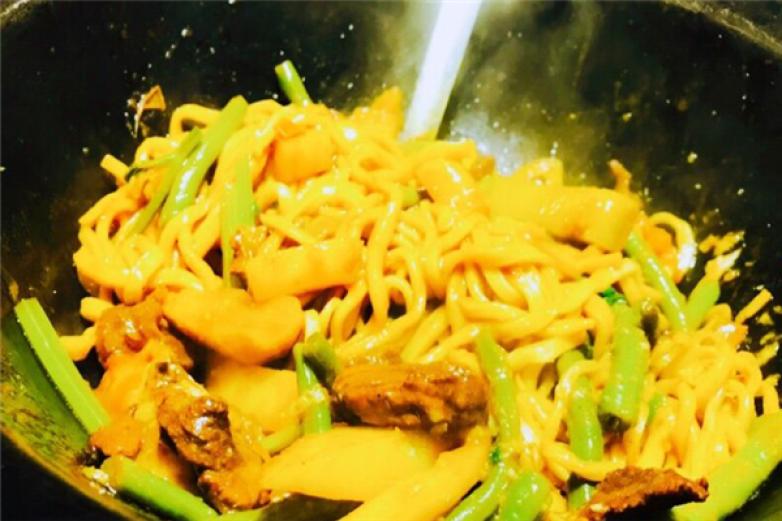 古乡居铁锅焖面加盟