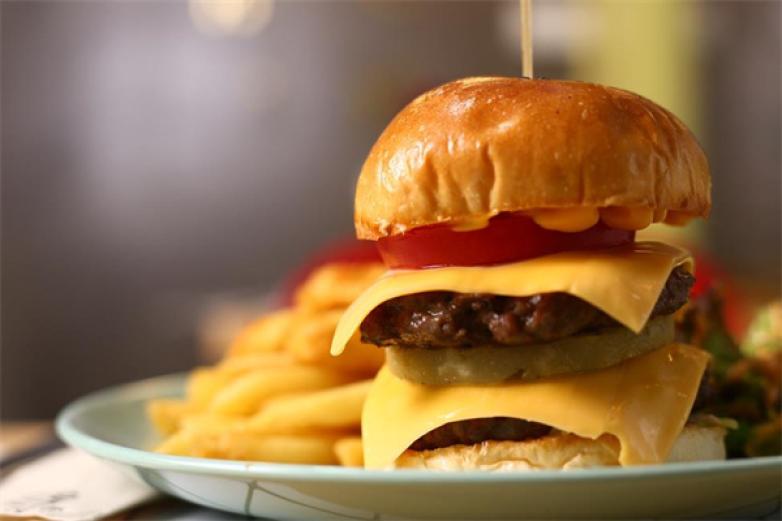 德乐城汉堡茶饮连锁店加盟