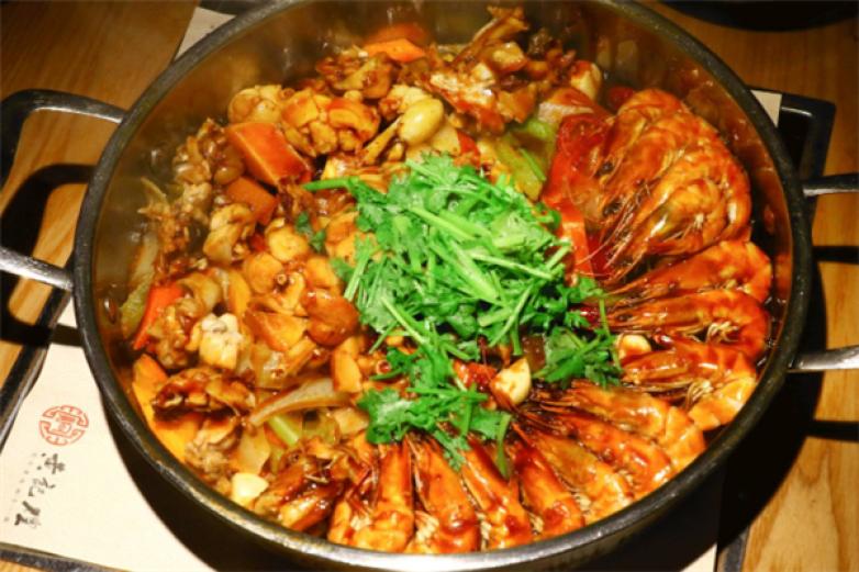 禾记和三汁焖锅主题餐厅加盟