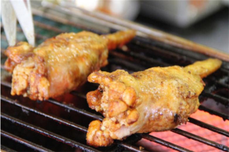 吉小丫鸡翅包饭加盟