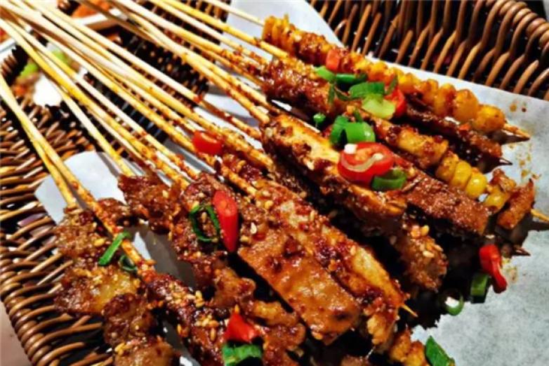 撸小串烧烤加盟