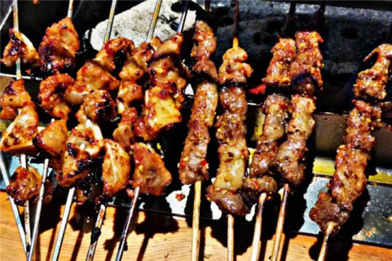 撸小串烧烤加盟