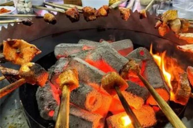 炭匠炉端烧酒加盟