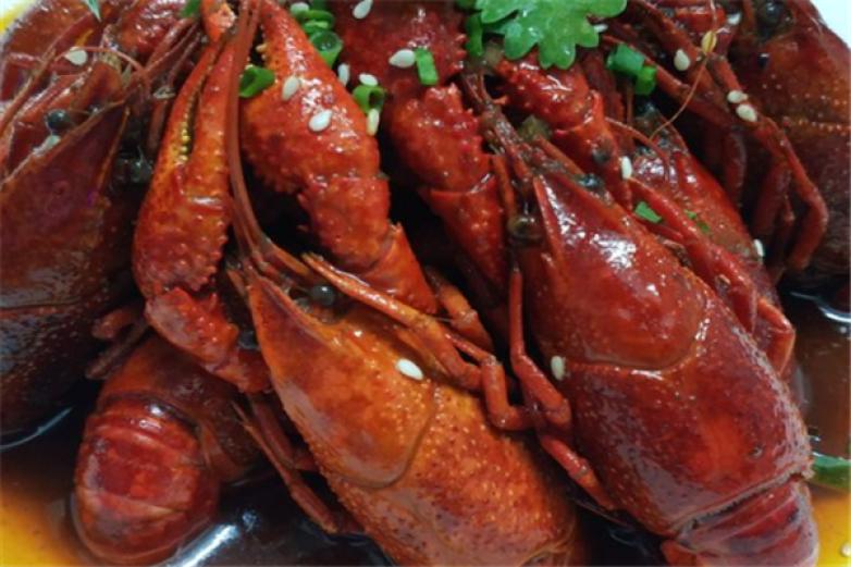 恋鱼台烤鱼加盟