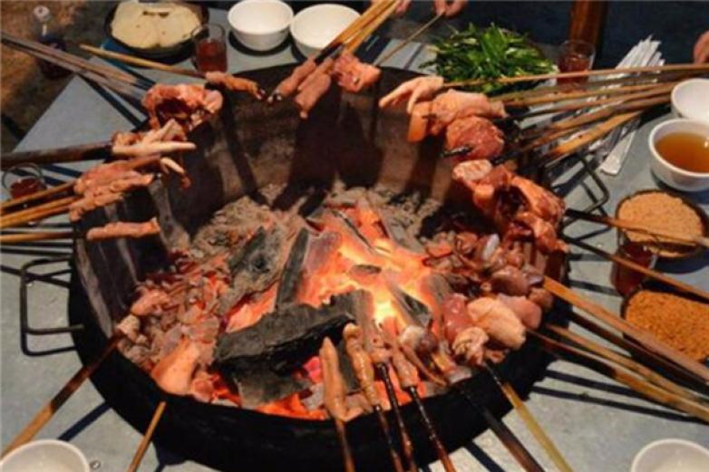 蒙皇特色烧烤加盟