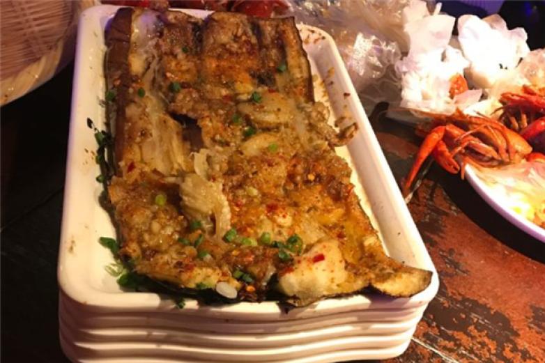 3毛烧烤粥吧加盟