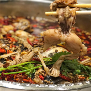 张三疯美蛙鱼头火锅
