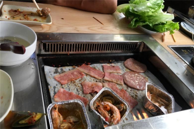 牛太狼自助烧烤加盟